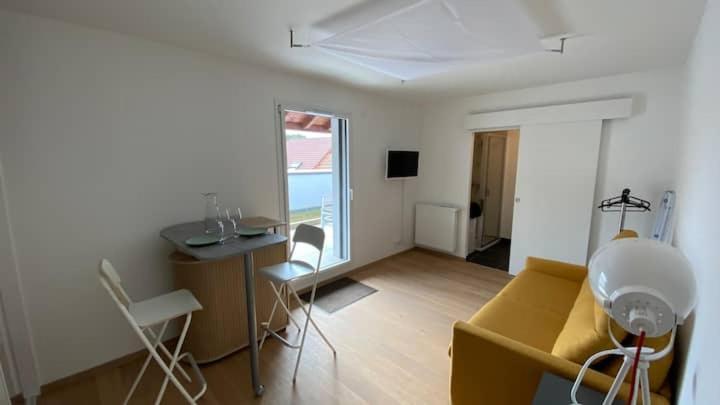 Magnifique Studio Avec Terrasse Et Garage Apartment Chens-sur-Leman ภายนอก รูปภาพ